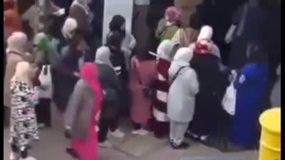 "SER PATRIOTAS es PAGAR IMPUESTOS". PARA MANTENER A LOS QUE NOS ESTÁN DESTRUYENDO