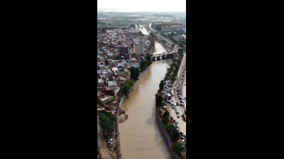 !Hoy los  españoles somos tan cobardes que  no tenemos por lo que luchar para defender lo que es nuestros!