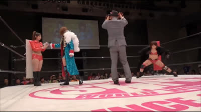 Io Shirai vs. Mayu Iwatani (Gold May 2016)