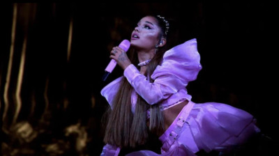 ariana grande: excuse me, i love you @leo