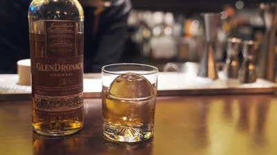 Un cortometraje contra las DROGAS - ETIQUETA NEGRA "Old Geezas".