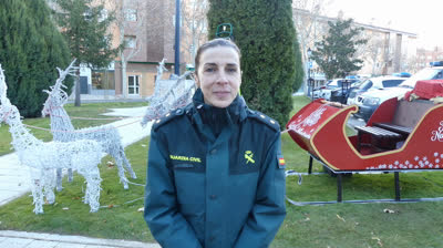 LA TCOL SILVIA GIL Y EL COL. SALVADOR MEDRANO FELICITAN LA NAVIDAD